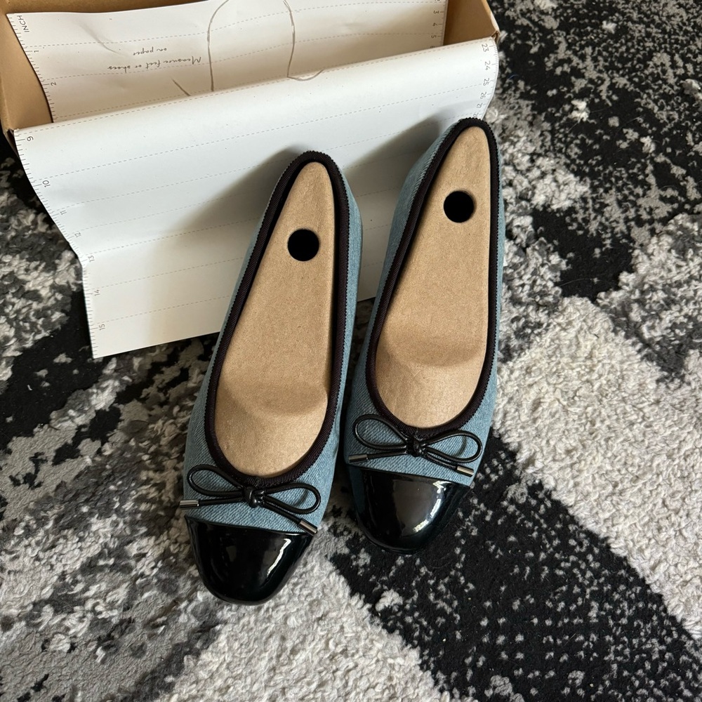 Blue Classic Ballet Flats with Rounded Toe